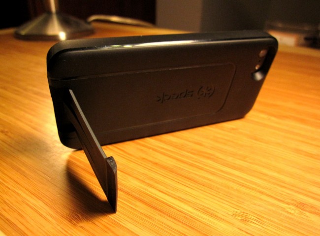Speck SmartFlex View for iPhone 5 stand landscape